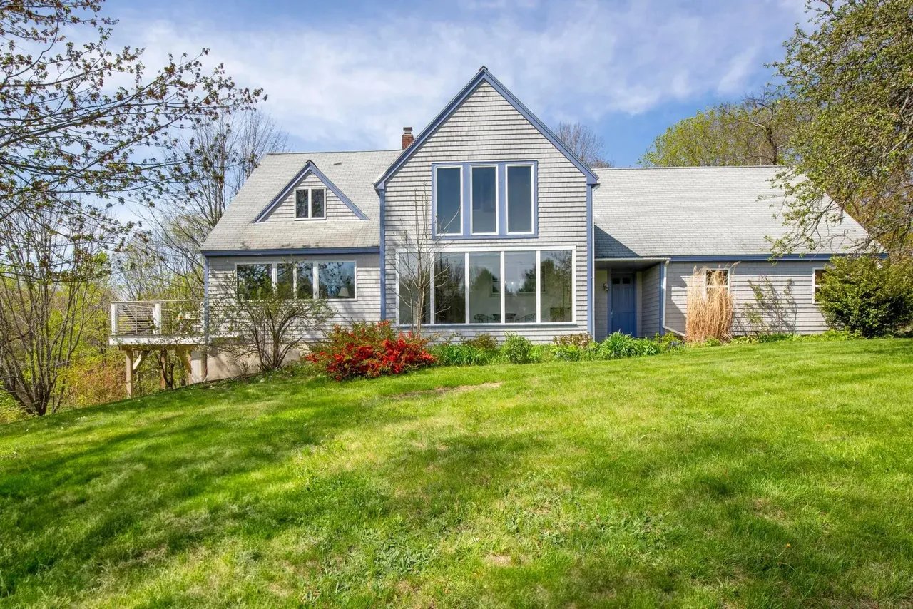 New Listing! 17 Westview Road, Damariscotta, ME 04543 – $575,000