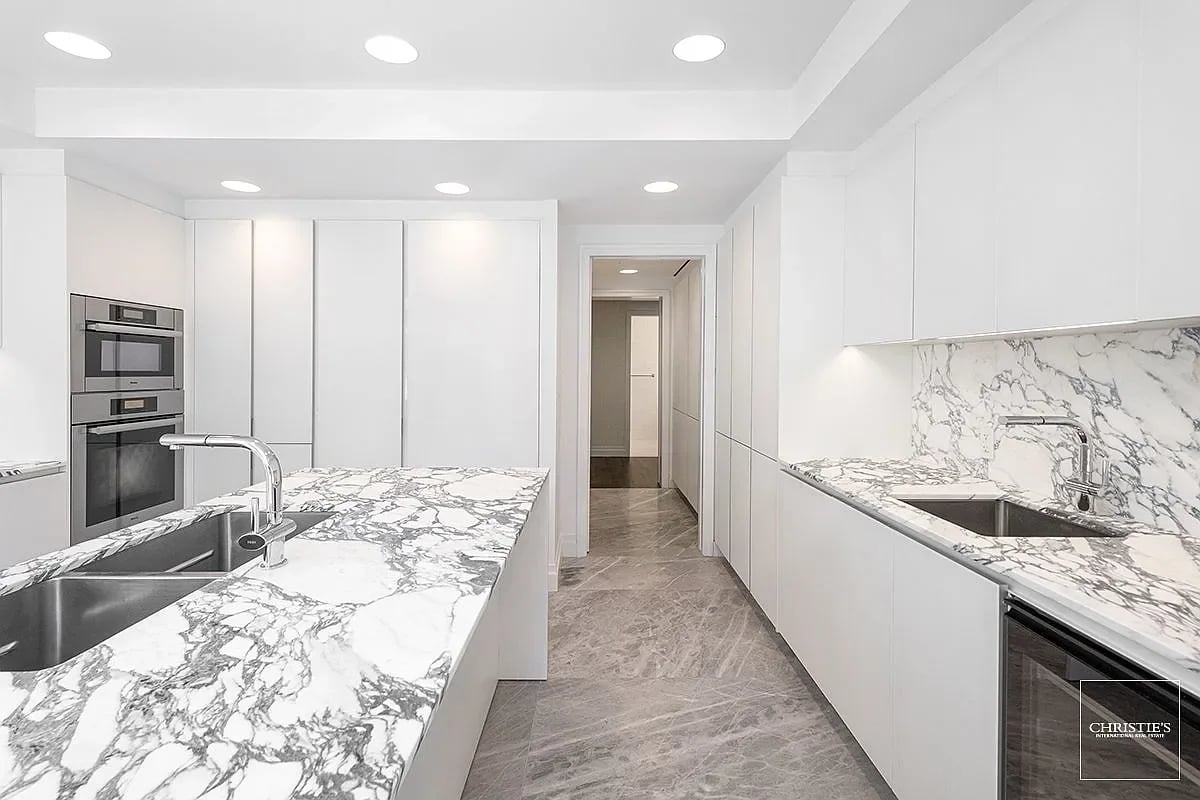 737 Park Ave, 12E