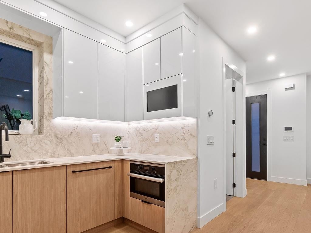 A-3538 W 14th Ave