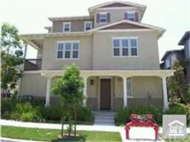 356 Flyers Ln