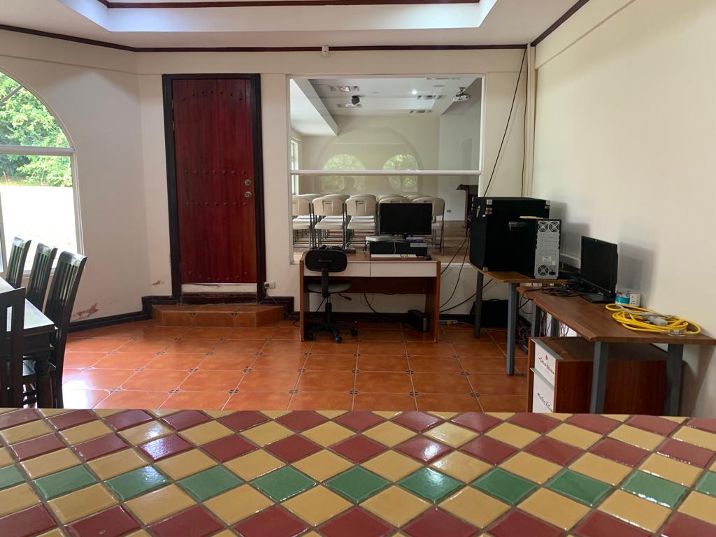 Versatile Multi Use Estate, Santa Ana, San Jose