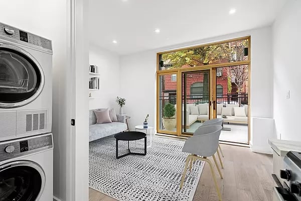 20 Arion Place Unit: 1-F