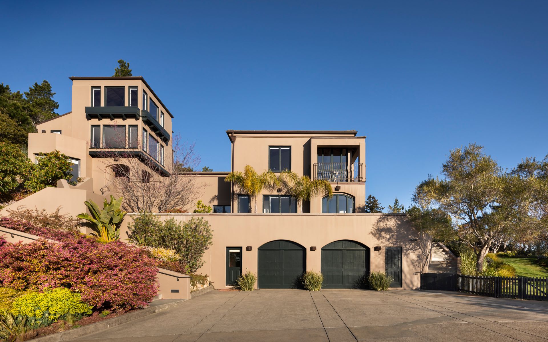 435 Ralston Avenue