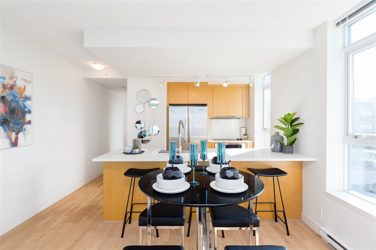 802-250 E 6th Ave