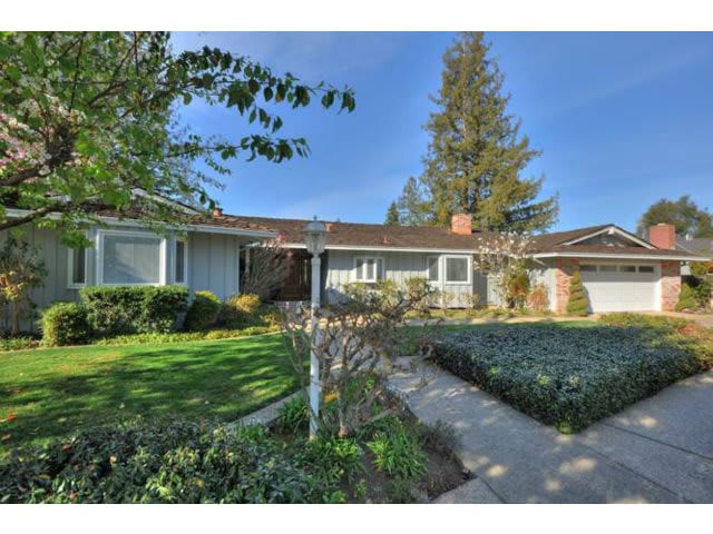 401 San Domingo Way