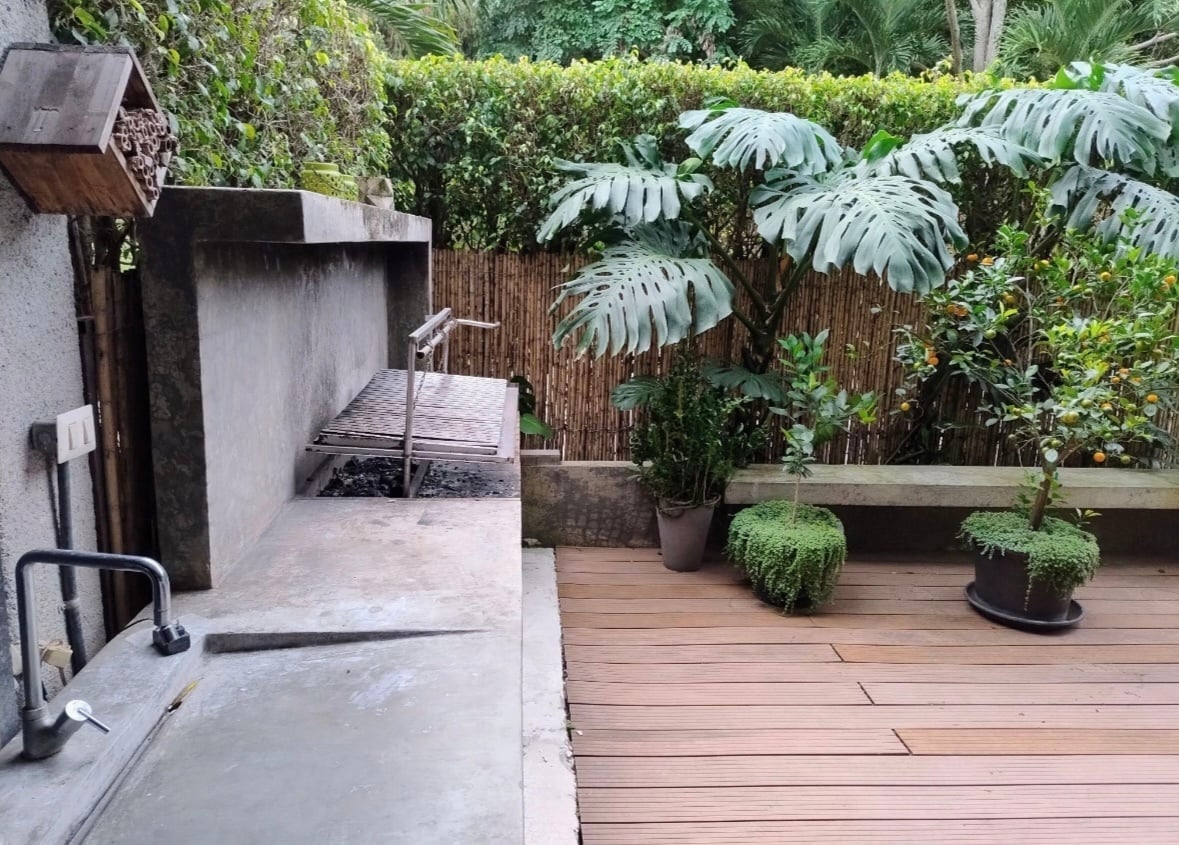 Private Garden Level Condo, Santa Ana, San Jose