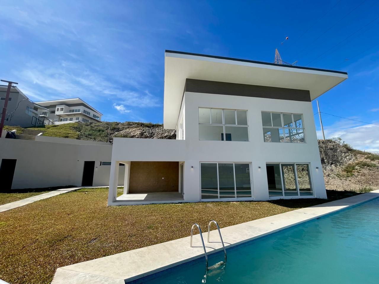 Panoramic View Terrace Townhouse, Escazu, San Jose