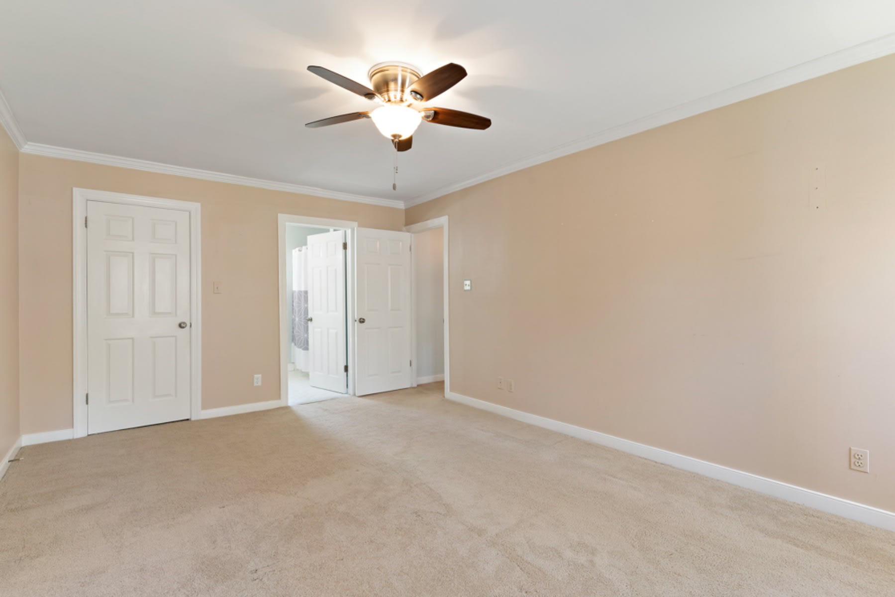 13907 Autumn Woods Road