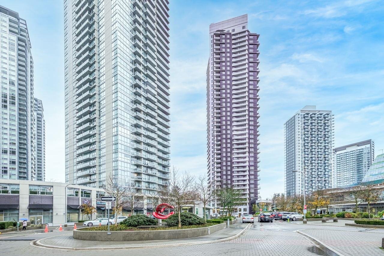 1102-9887 Whalley Blvd