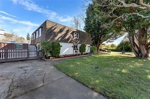 4247 Torquay Dr