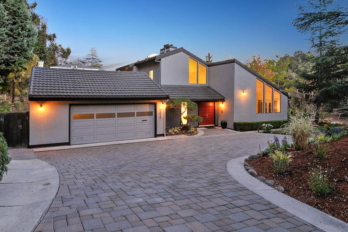 1020 Sharon Park Dr