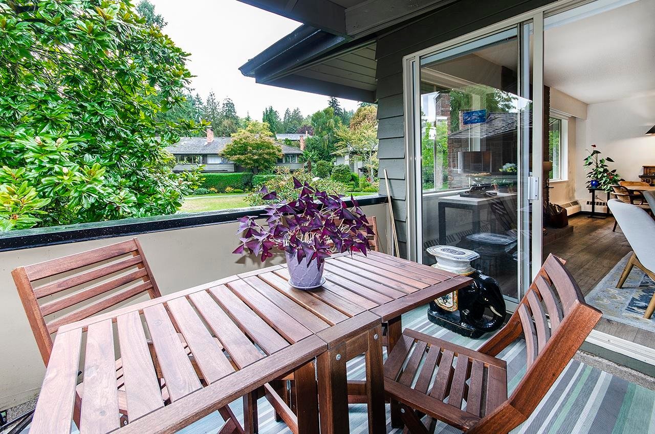 211-235 Keith Road, West Vancouver