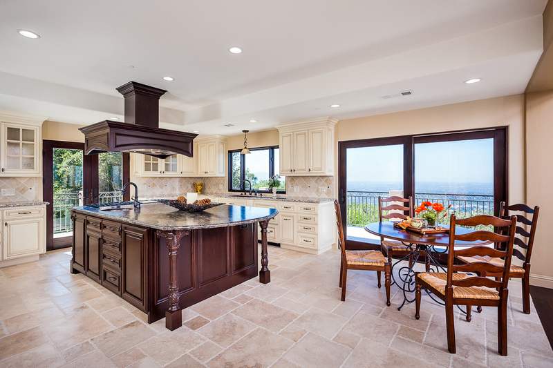 15950 Blackberry Hill Road