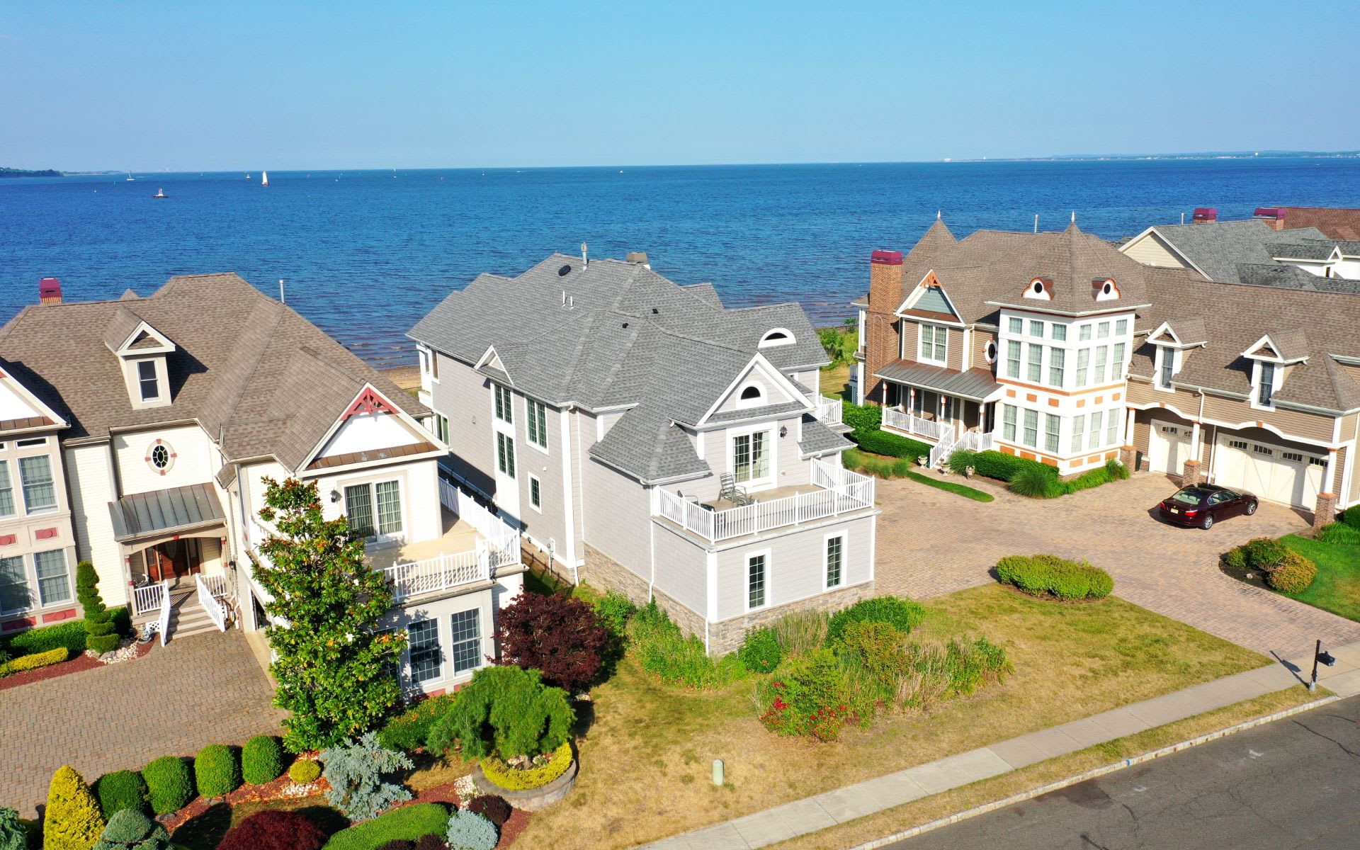 23 LIGHTHOUSE DR