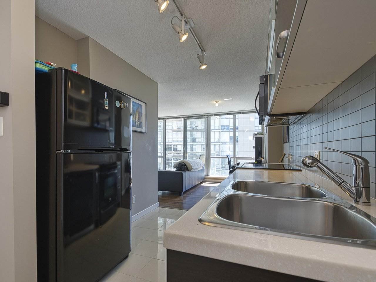 2201-13688 100 Avenue, Surrey