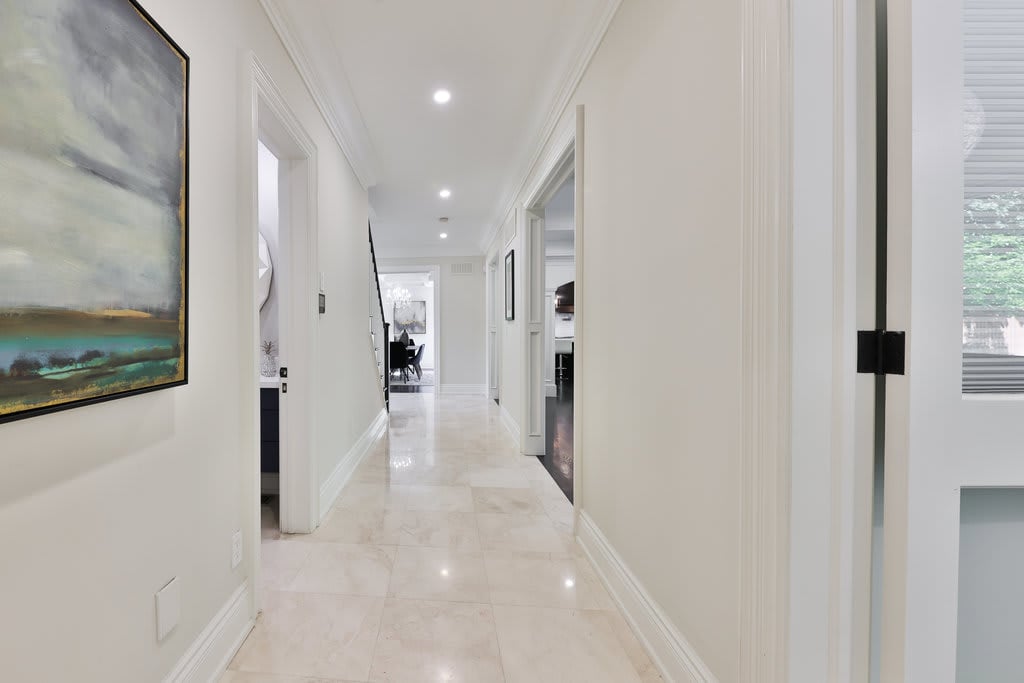 2015 Elmhurst Avenue, Oakville
