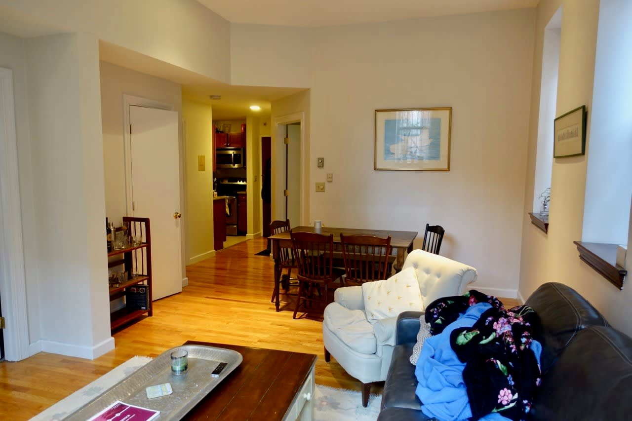 Second Floor Saint Botolph 2 bed 1 bath - Common Roof Deck/Laundry - Back Bay/South End Border! 