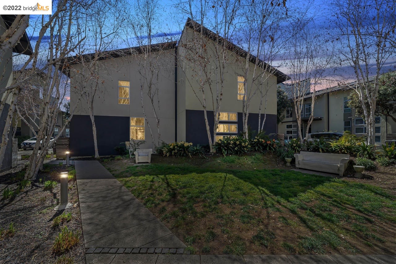 17 Moss Ln