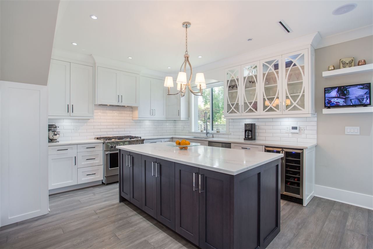 11311 Schooner Ct
