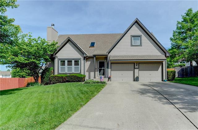 1100 NE Jamestown Ct