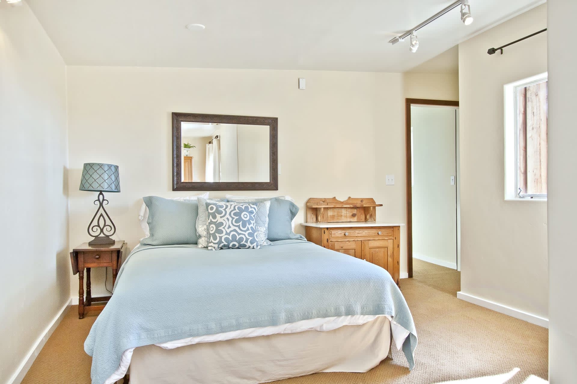 COAST RANCH - BIG SUR LUXURY RENTAL