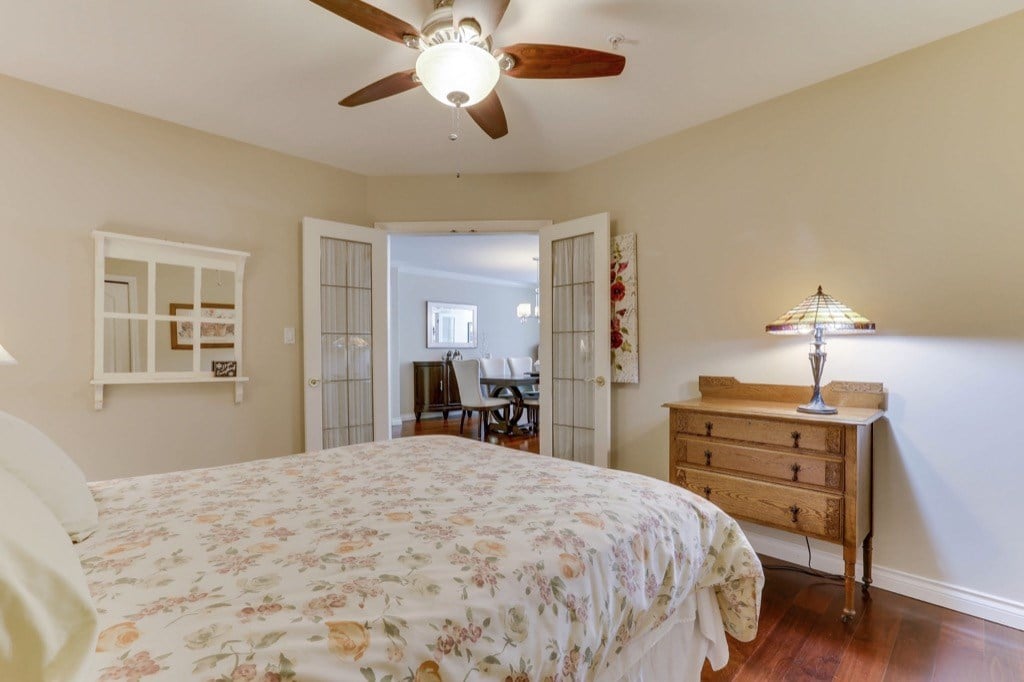 103-1250 55 St