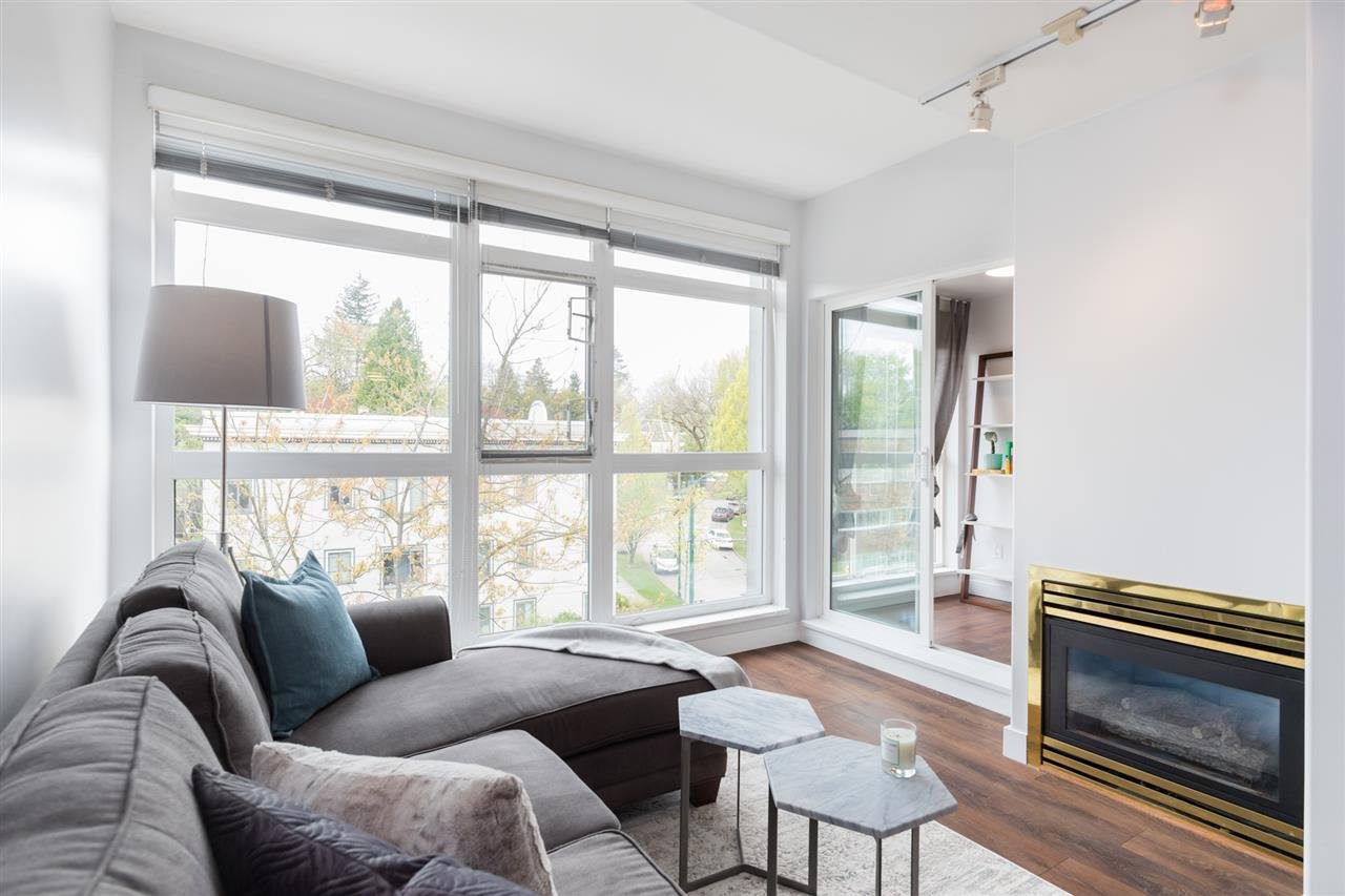 403-988 W 21st Ave