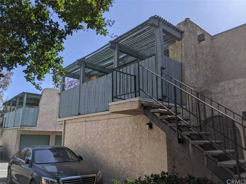 1321 Wheaton Way