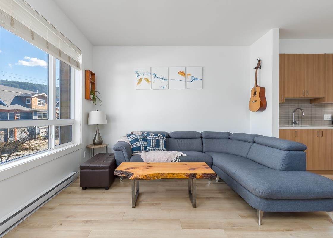 2-1188 Wilson Cres