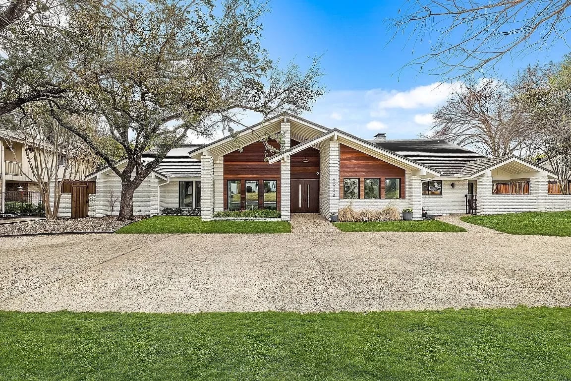 6958 Brookshire Dr