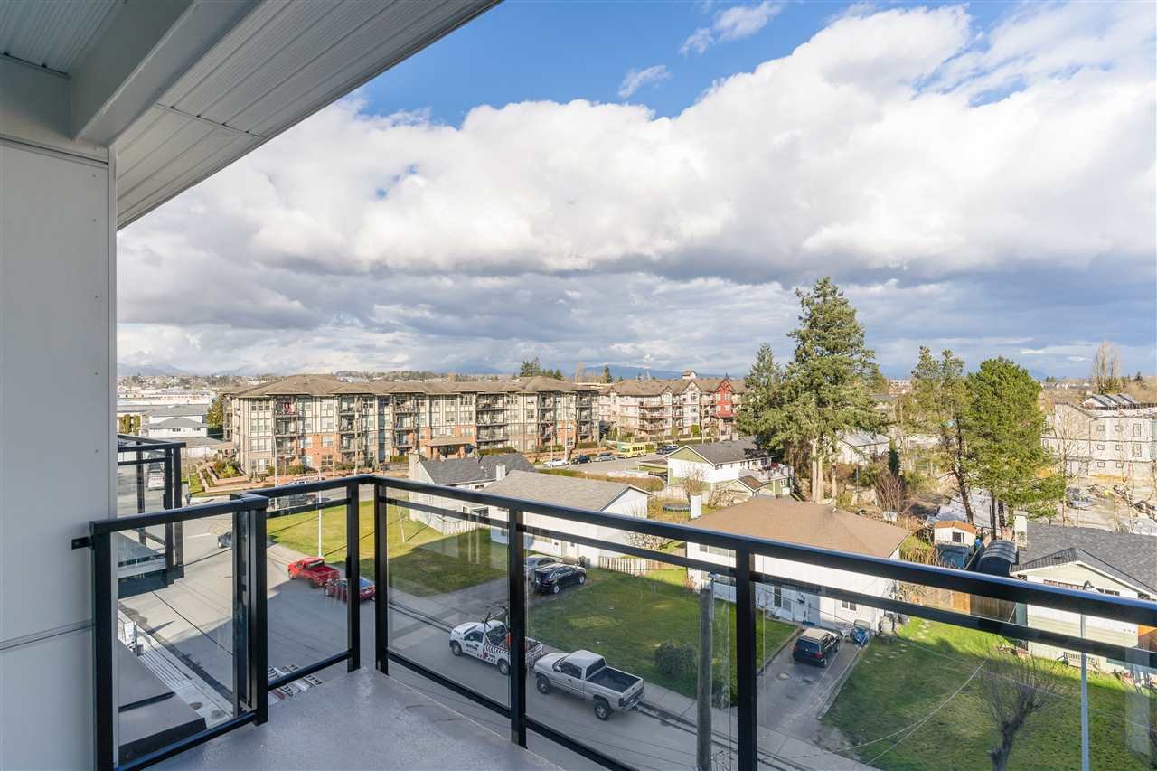 506-5485 Brydon Cres