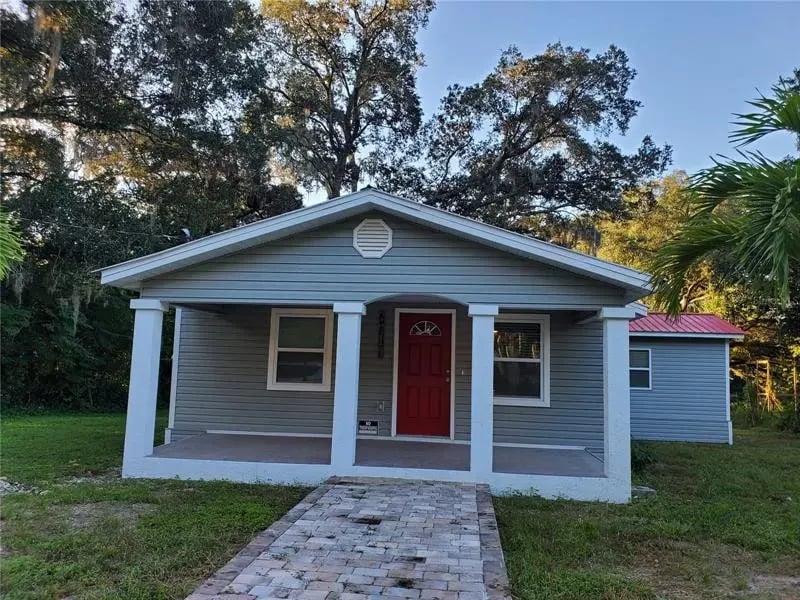 2717 Seminole Trail 