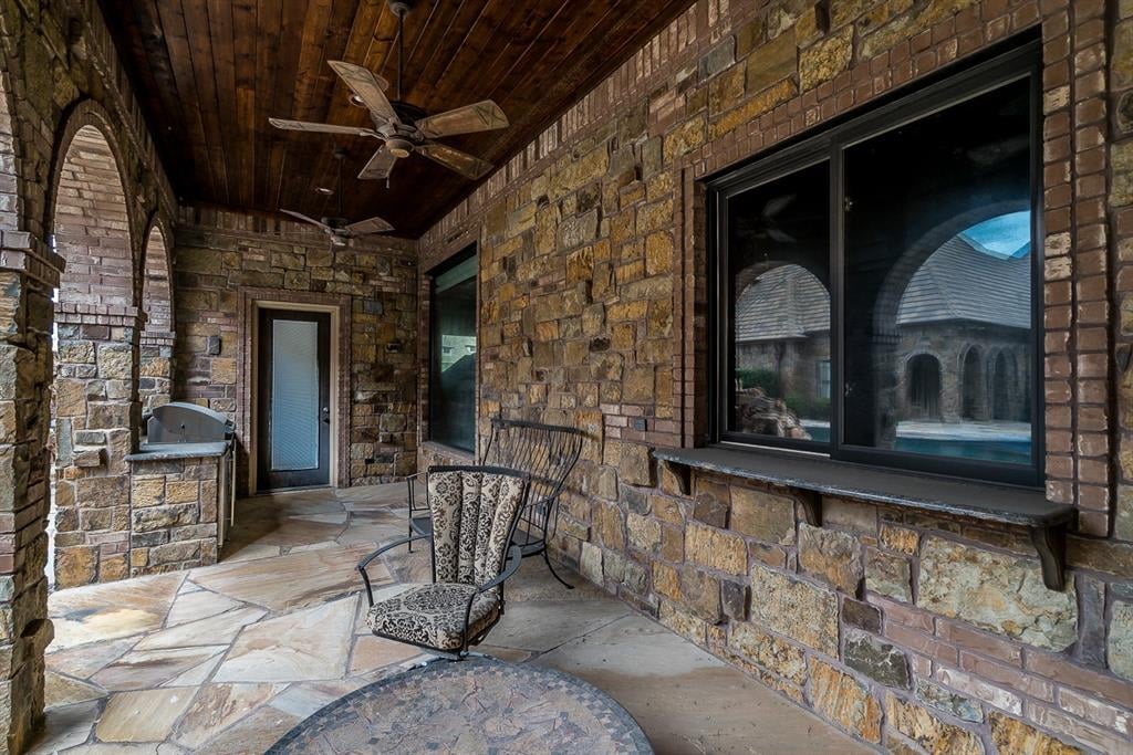 9553 Bella Terra Dr
