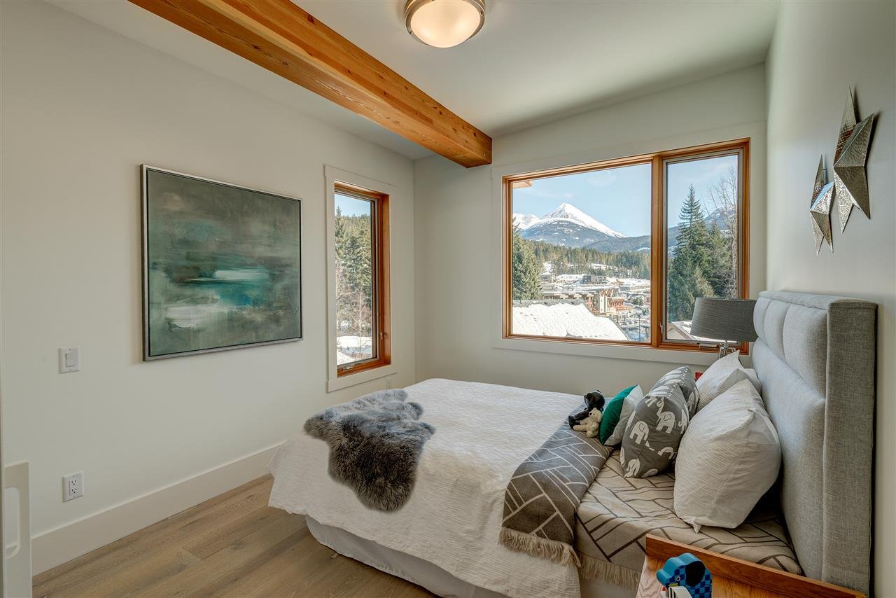 8476 Bear Paw Trail