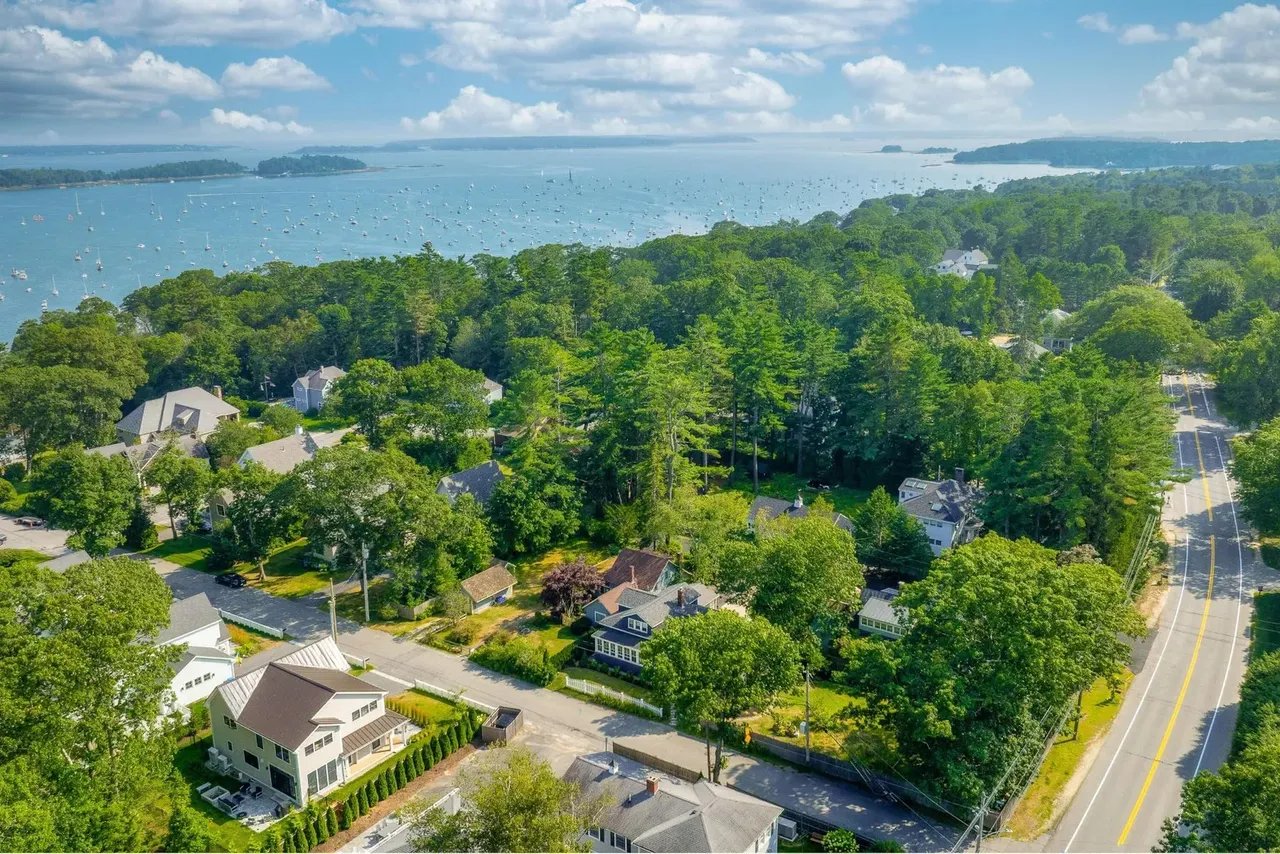 New Listing: 309 Foreside Road, Falmouth, ME 04105 – $1,395,000