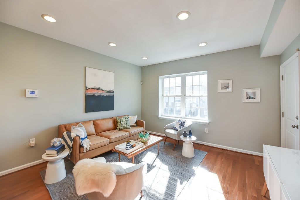 New Listing! 1 Bed + Den in Trinidad!