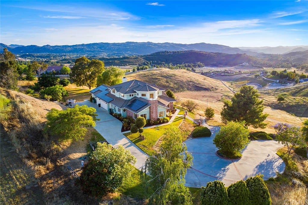 40148 Sierra Maria Rd