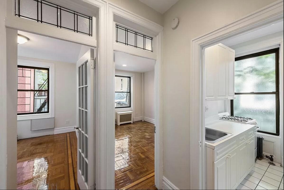 169 East 88th St. Unit: 2-FLR