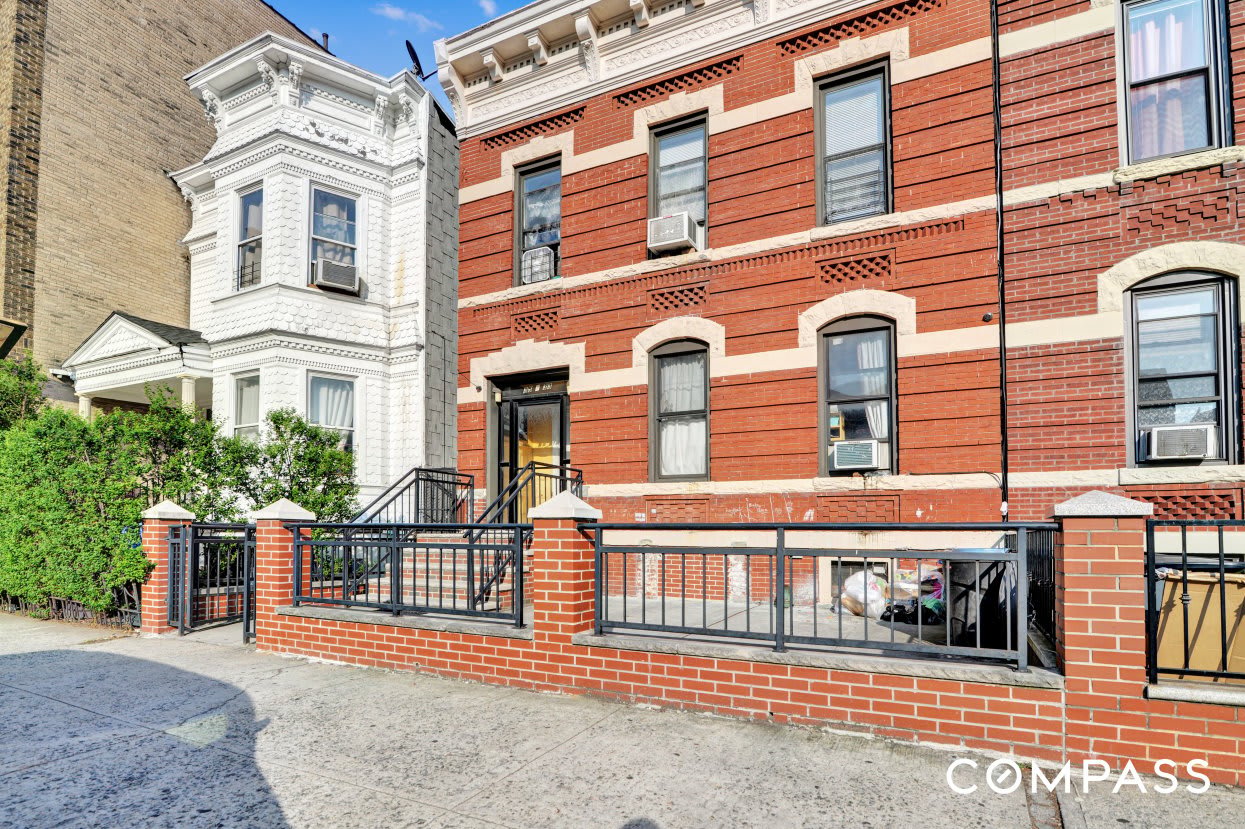 35-33 34th St, #2B