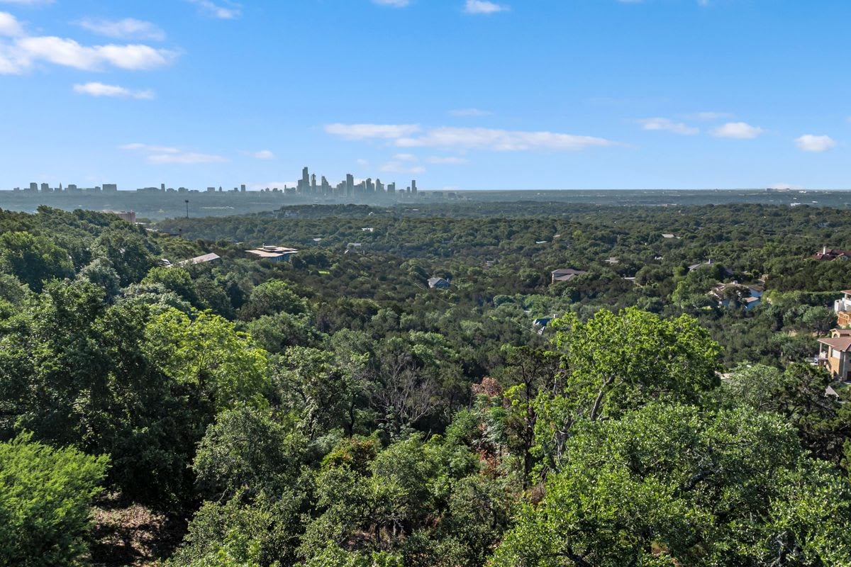 PANORAMIC CITY VIEWS | WESTLAKE LOT