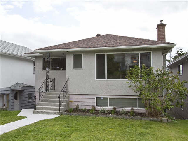 56 Warwick Ave