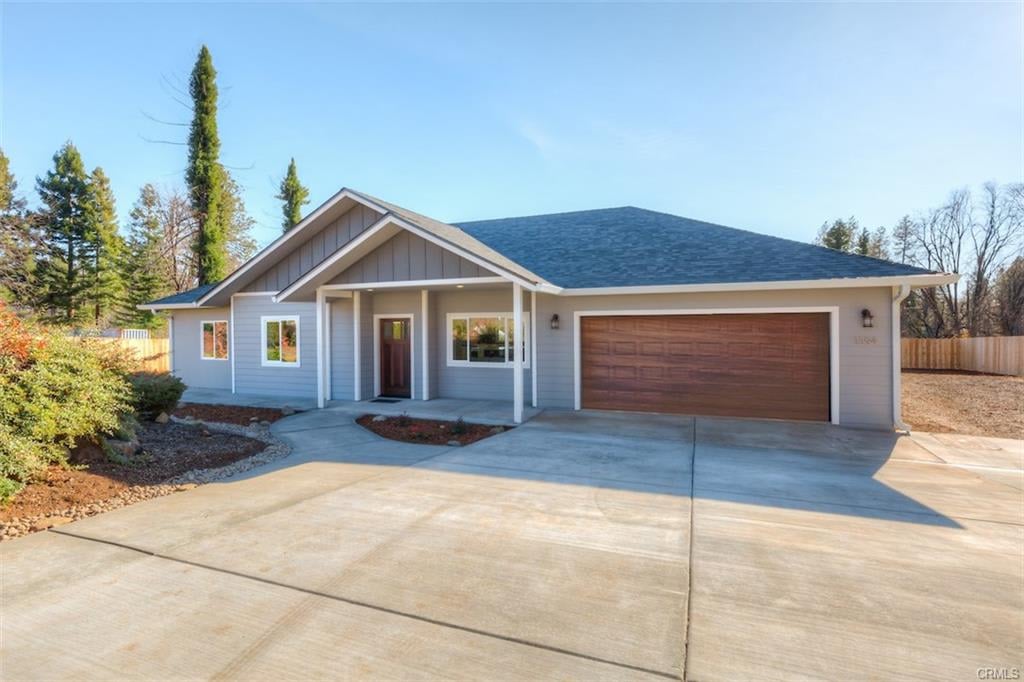 1394 Delia Way