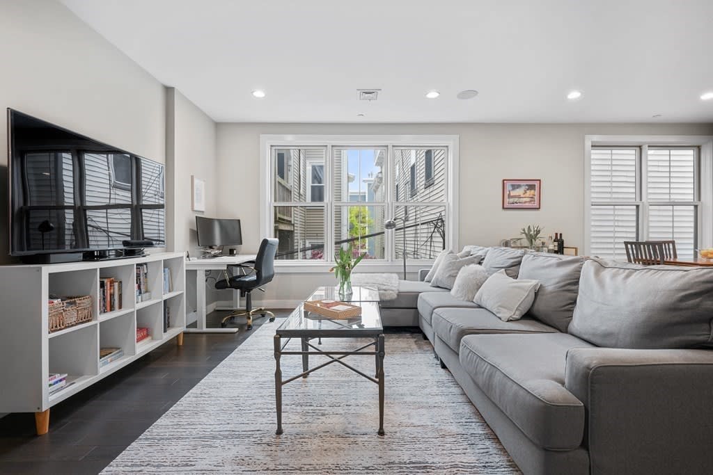 309 E Street, #22