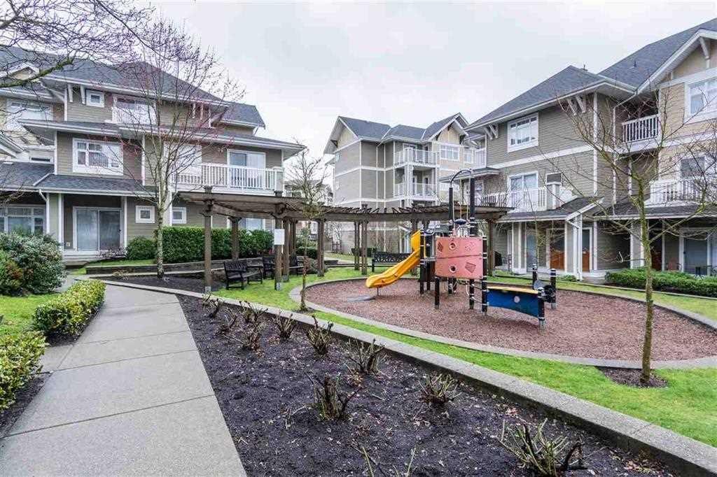 62-7388 Macpherson Ave