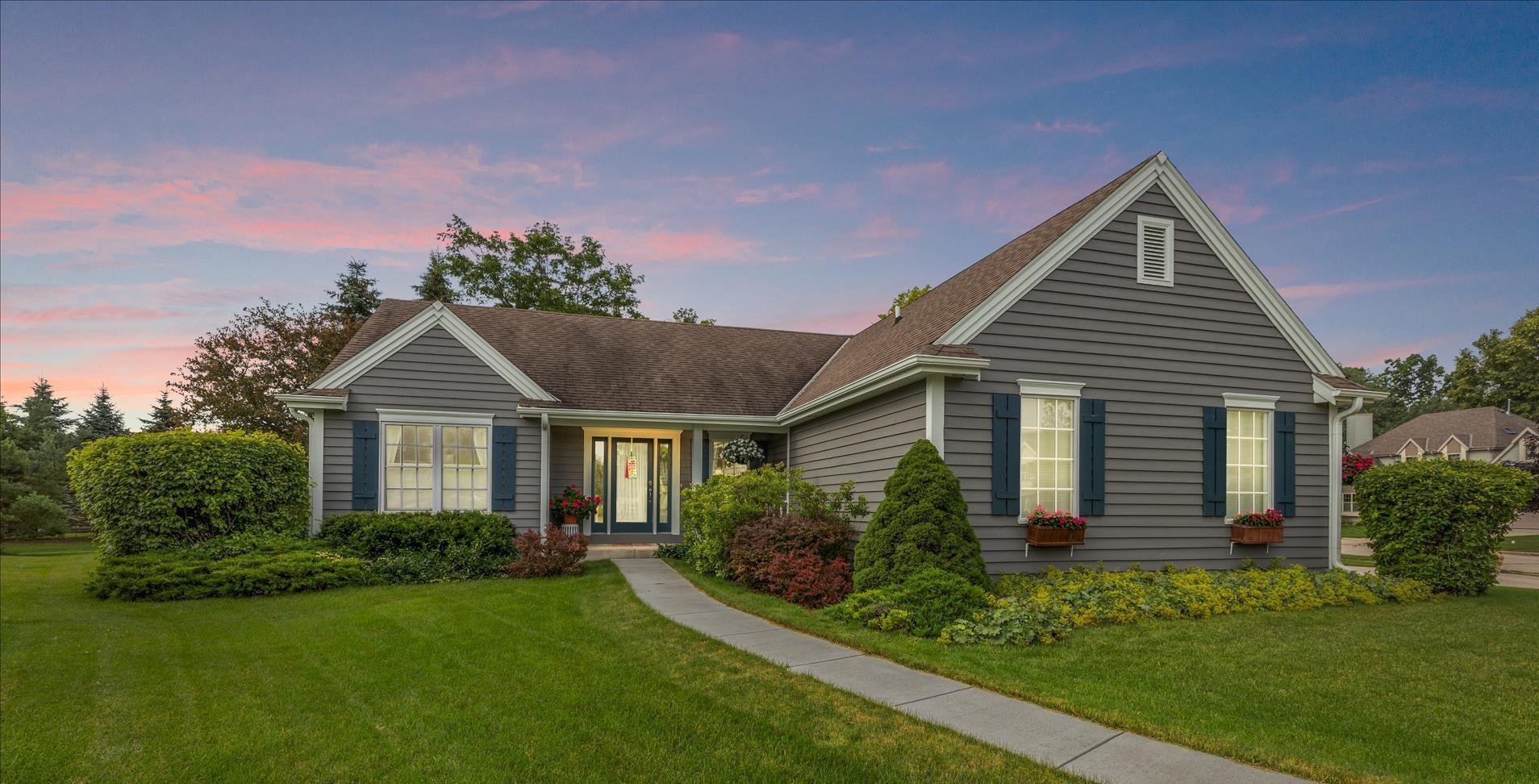 W210N16500 Woodshire Ct 