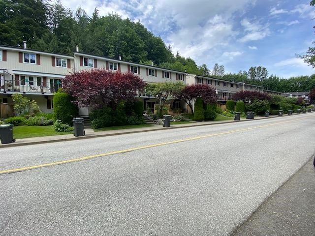 6-10000 Valley Dr