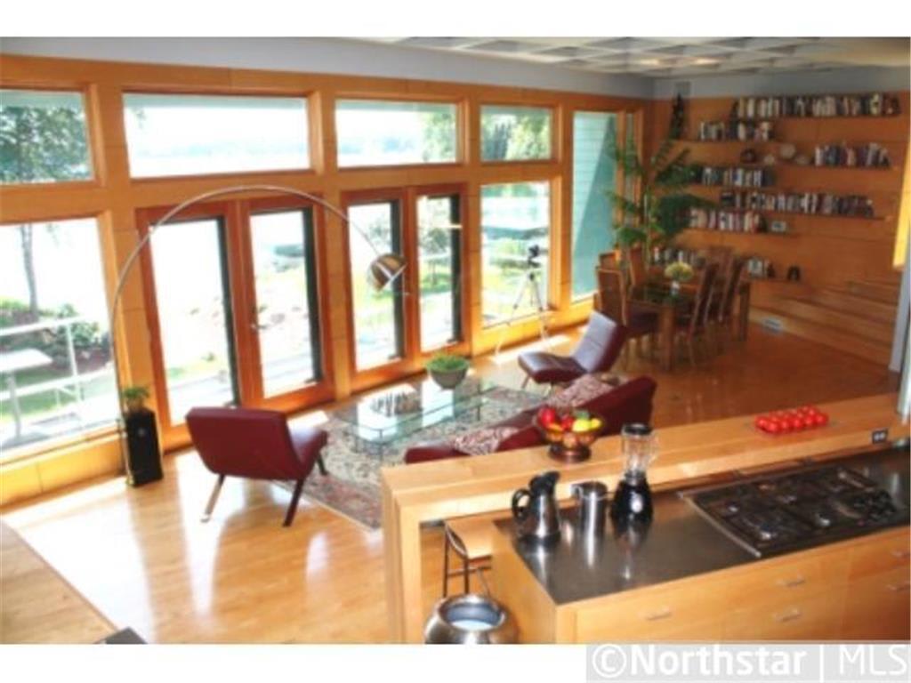 15 MOONLIGHT BAY