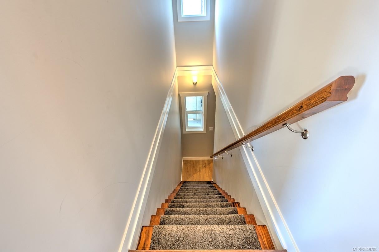 6185 Palahi Pl