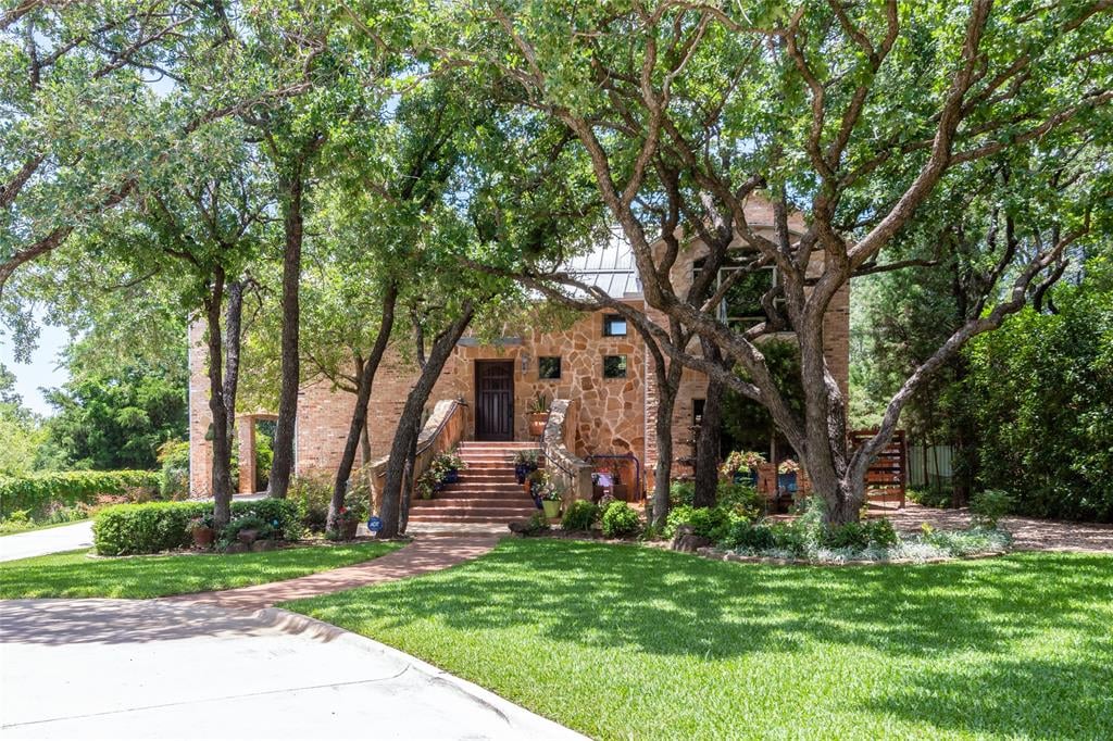 2907 Peninsula Dr