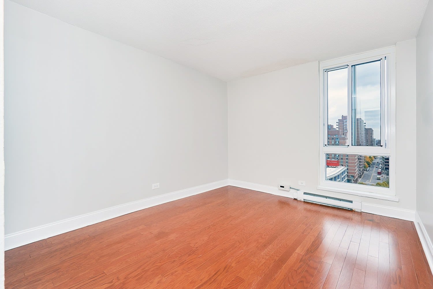 580 Main St, Unit 1318